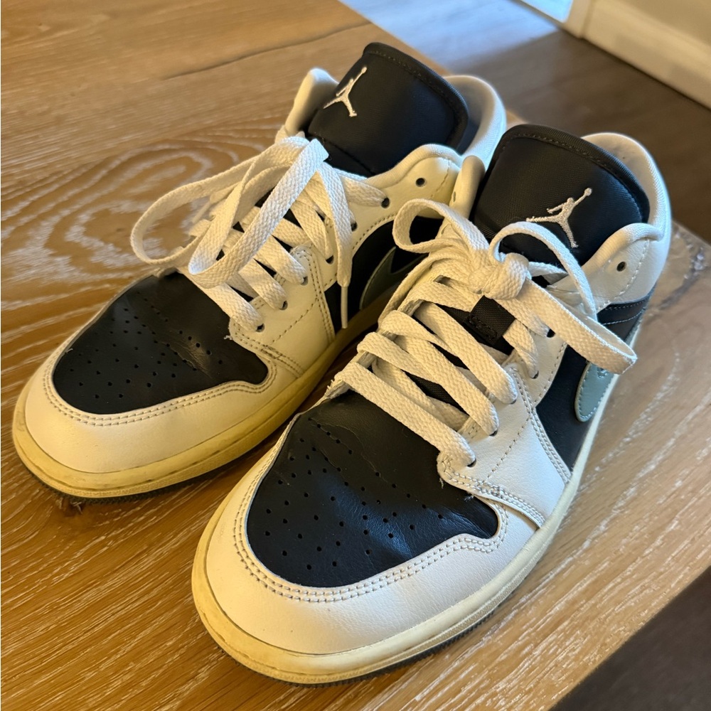 Air Jordan 1 Low